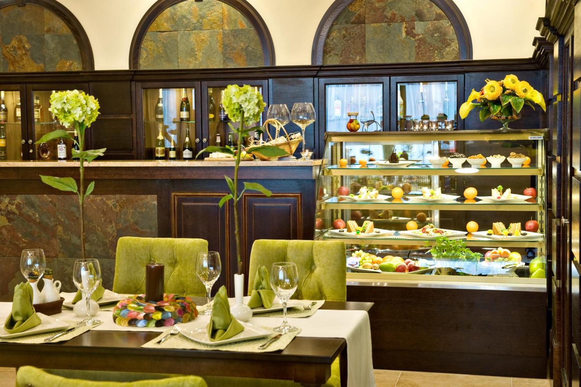 Hotel Prezydencki 4-Star Rzeszow Ngoại thất bức ảnh